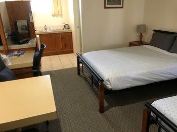 Motel Cooks Endeavour Motor Inn