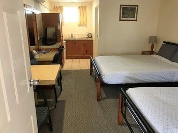 Motel Cooks Endeavour Motor Inn 3*
