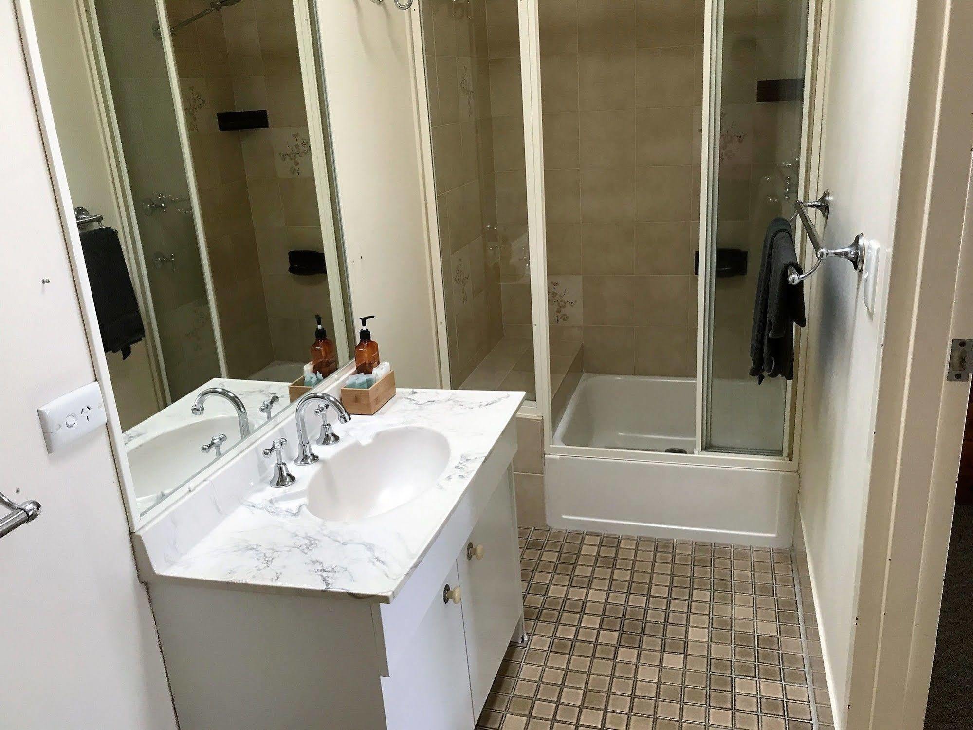 Cooks Endeavour Motor Inn Tweed Heads